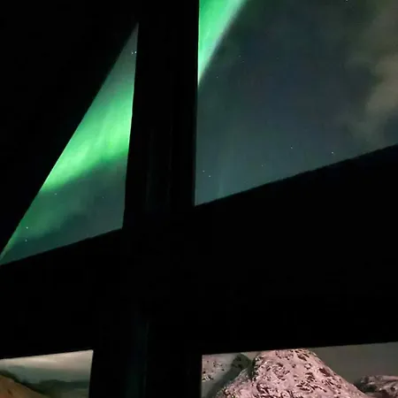 Skårvågen Oceanfront Bo (Nordland)